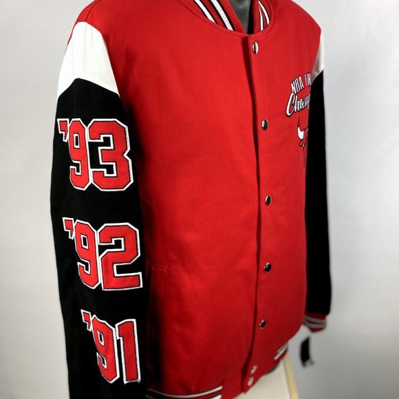 CHICAGO BULLS 6 TIME NBA FINALS COTTON CHAMPIONSHIP JACKET   M L XL 2X - Picture 5 of 7